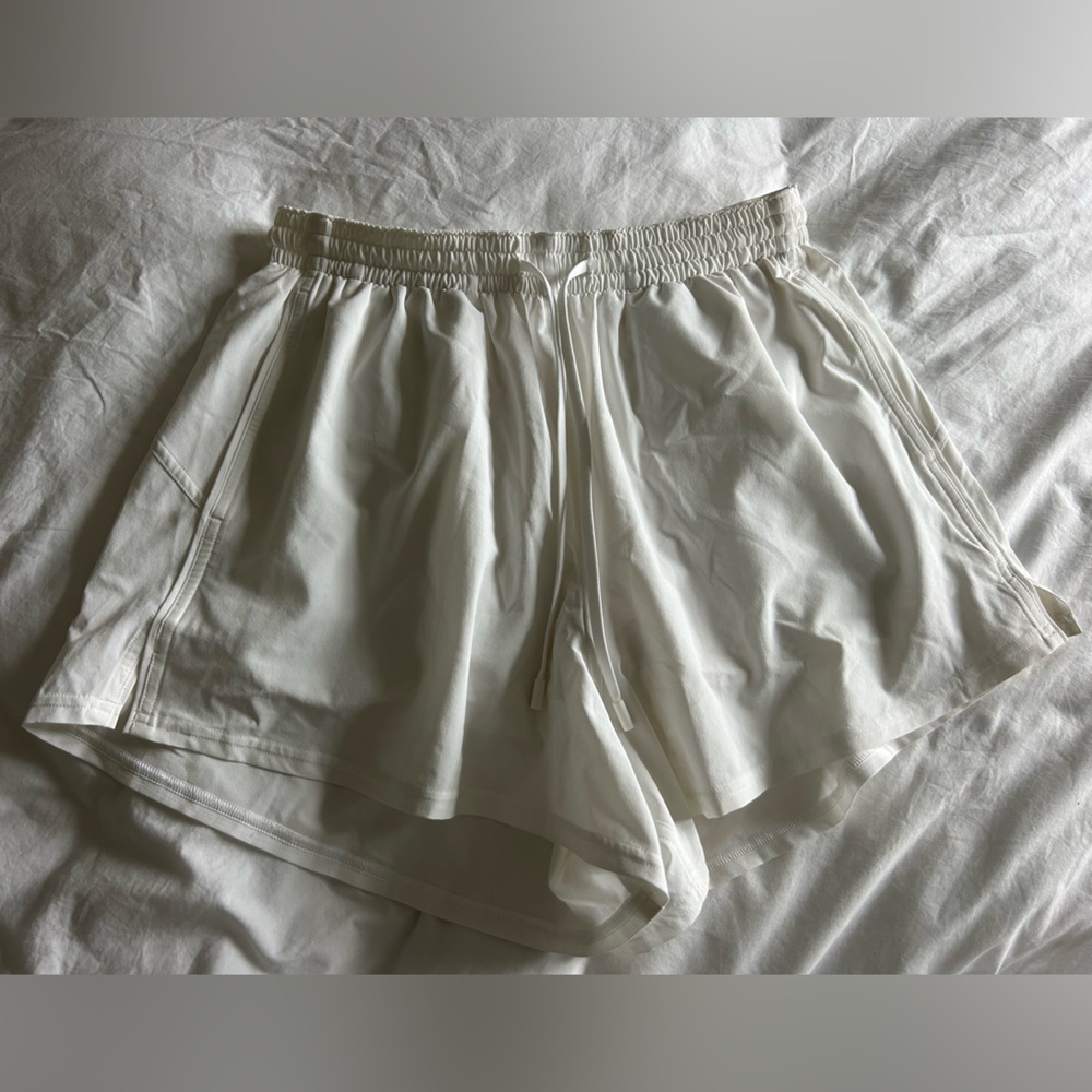Lululemon pace rival 3” short